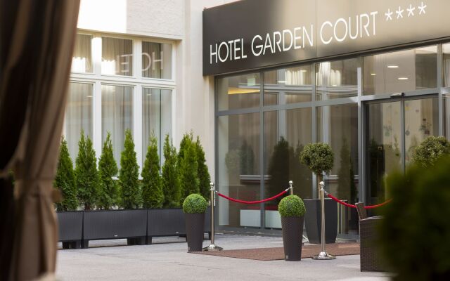 Hotel Garden Court