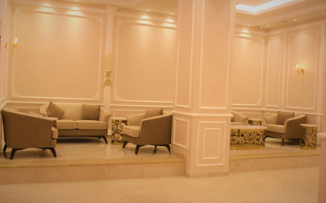 New MerryLand Hotel