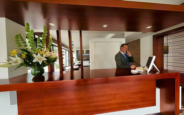 AZ Hotel