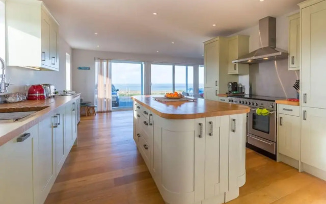 Poldare in Widemouth Bay