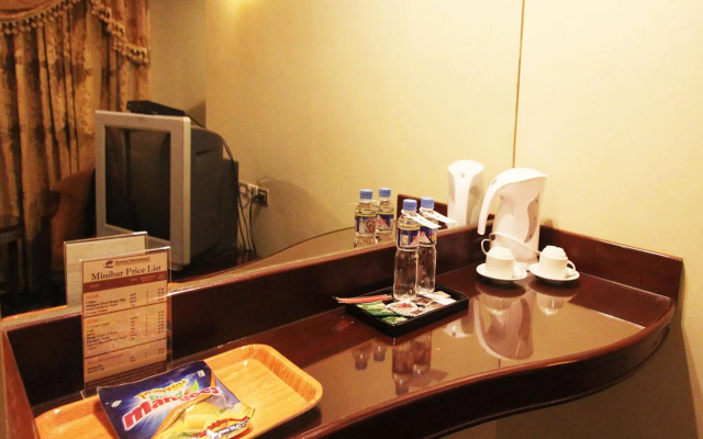 Sarrosa International Hotel and Residential Suites