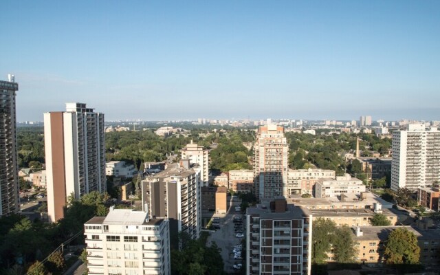 Modern 2 Bedroom Yonge and Eglinton Condo