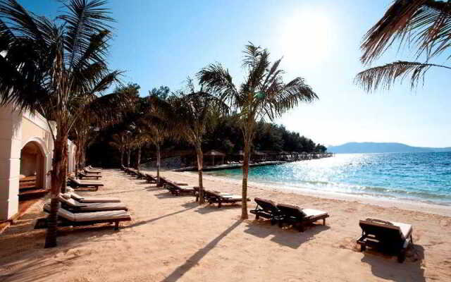 Angels Peninsula Hotel