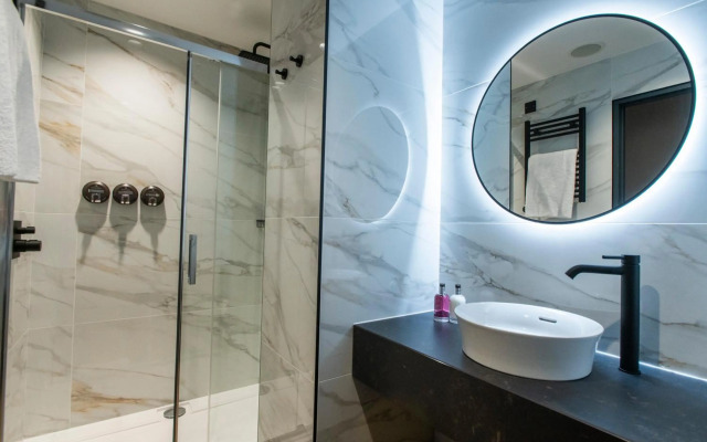 Tynecastle Park Hotel