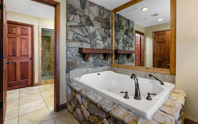 White Pines 2BD at Westgate