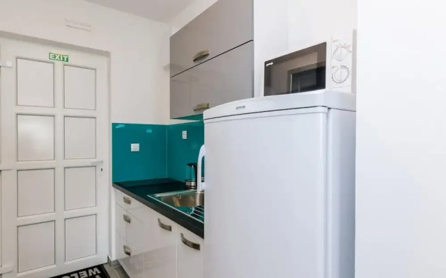 Apartment Petra 14 - Studio Apartment With Balcony and Sea View