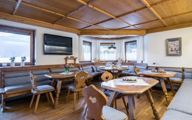 Boutique Holiday Home in Kirchberg with Hot Tub