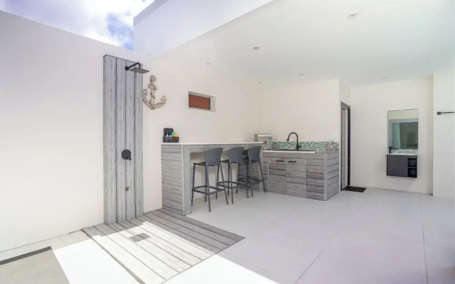 Mama Taras Luxury Villa
