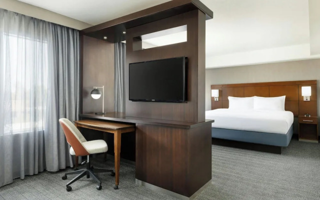 Holiday Inn Hotel Woodland Hills (Warner Ctr)