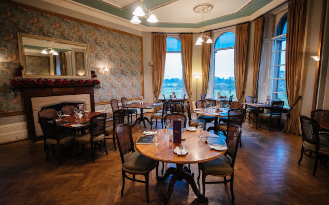 Cornhill Castle Hotel