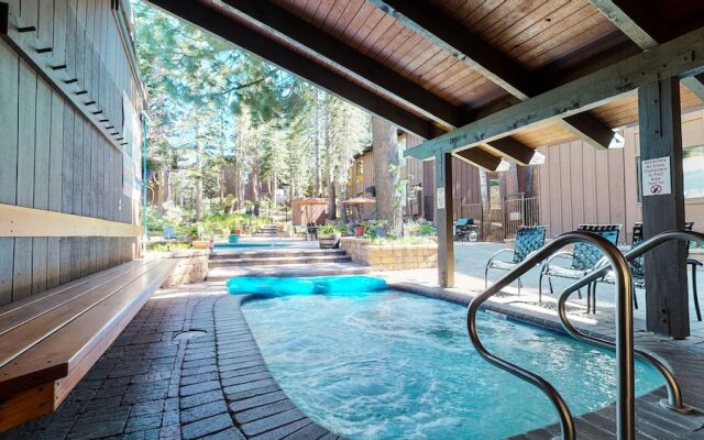 Mammoth Estates #140 2 Bedroom Condo by RedAwning