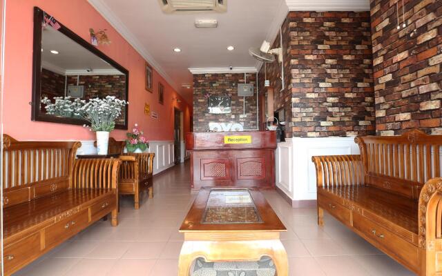 OYO 89498 Sri Seroja Inn Budget Hotel