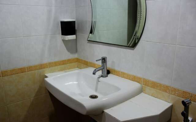 Home Base Hostel - Adults Only