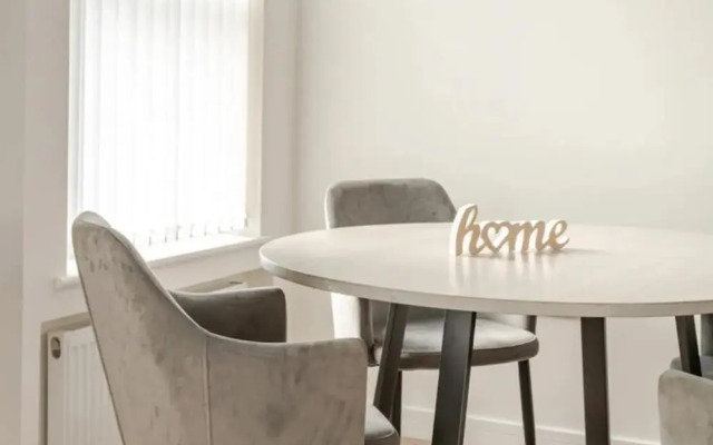 Brand New Luxury Self Contained Flat