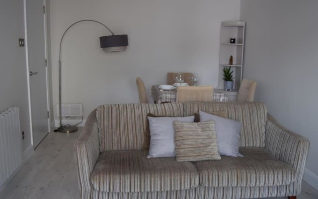 2 bed Apartment Ballycastle Seconds to Seafront