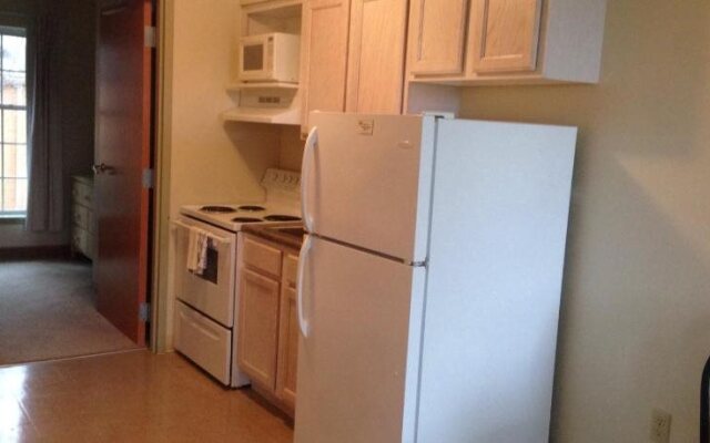 All Suites Inn Budget Host