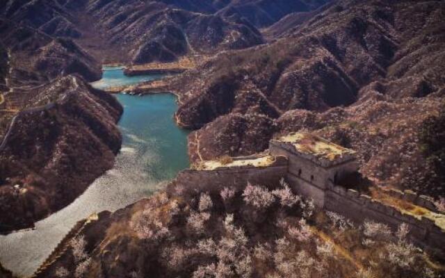 The Pondlife Hotel at Mutianyu Great Wall