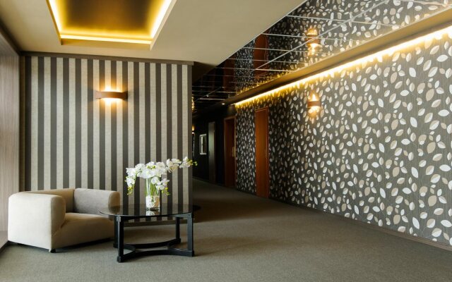 Jolly Alon Hotel