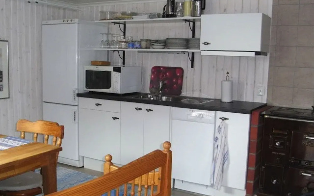 2 Person Holiday Home in Kungshamn