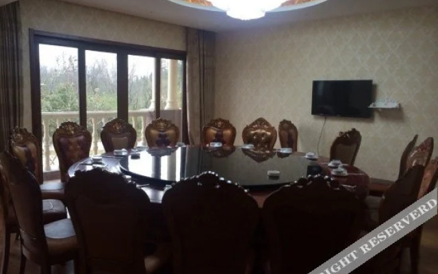 Qifang Renjia Hotel