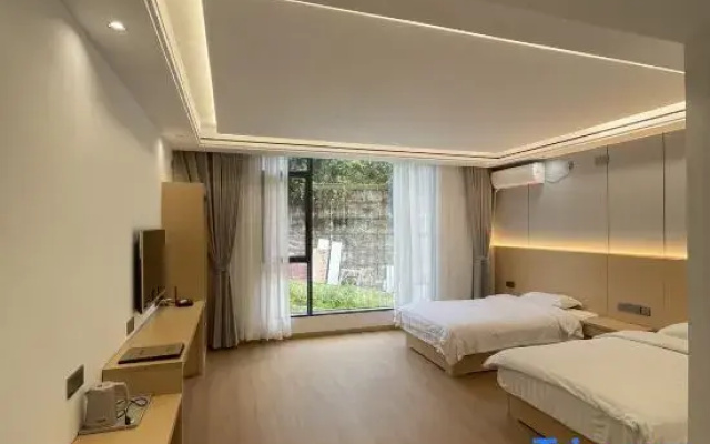 Wu and Mountain House