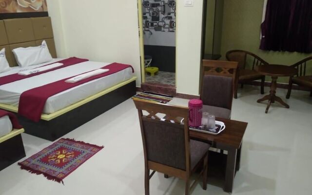 Hotel Vel Residency