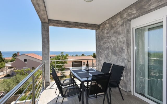 Crowonder Luxury Vir