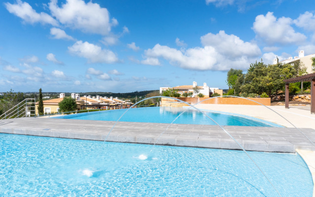 Vale da Ribeira Residences