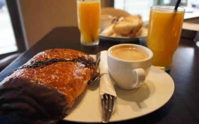 Hotel Área de Servicios Los Chopos