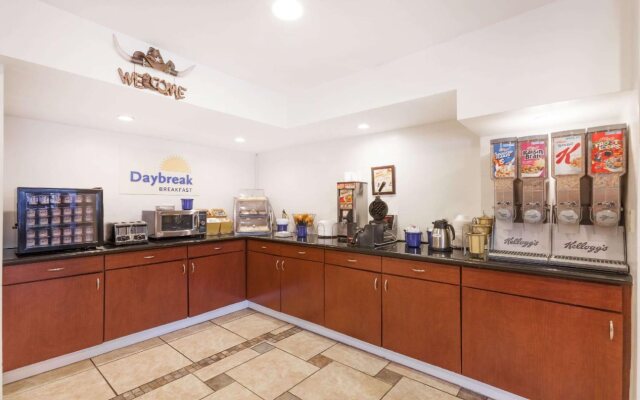Days Inn by Wyndham Austin/University/Downtown