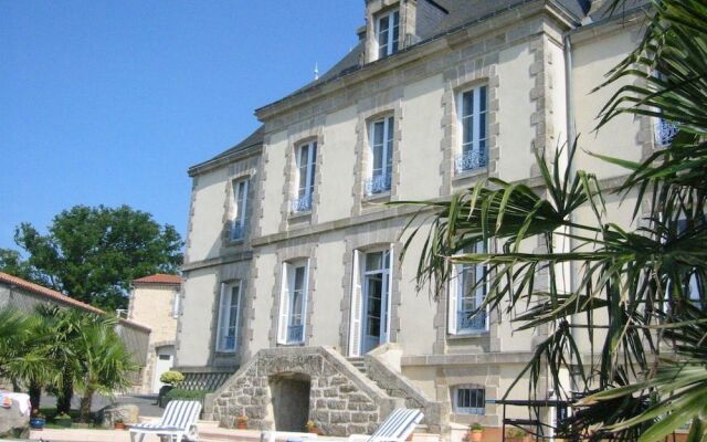 Chateau la Pierre Levée