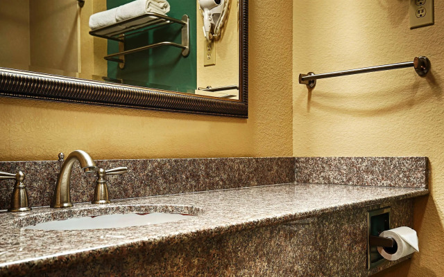 Quality Inn & Suites - Marlin