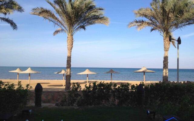 Manara Beachfront Chalet Ain Sokhna