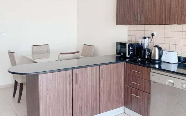 Marina Marvel Room Elite Residences