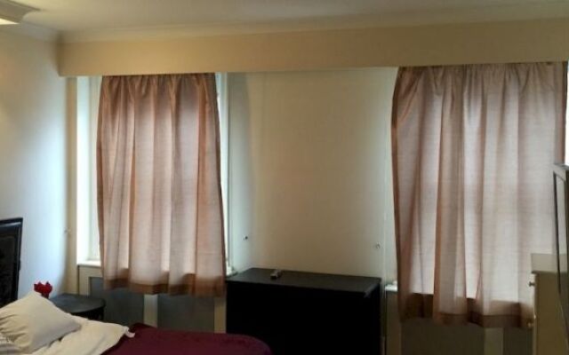 LVE- Knightsbridge Apartments