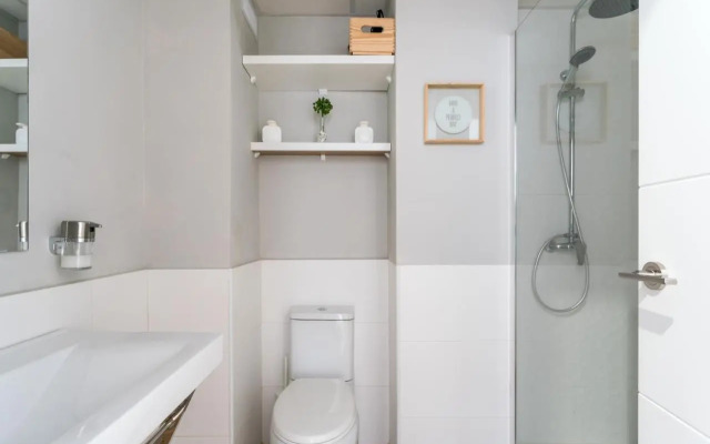 TRIANA 3 Bedrooms & 2 bath Parking Included