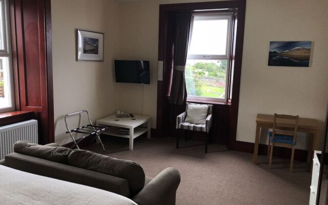 The Bowmore House Bed & Breakfast