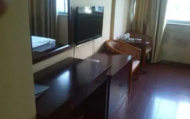 Xinjia Hotel