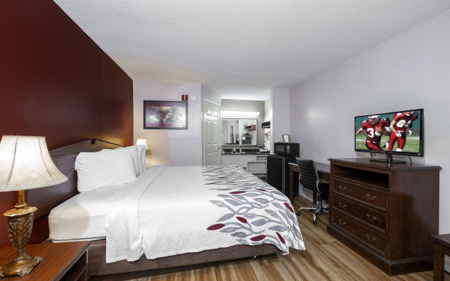 Red Roof Inn & Suites Wilson