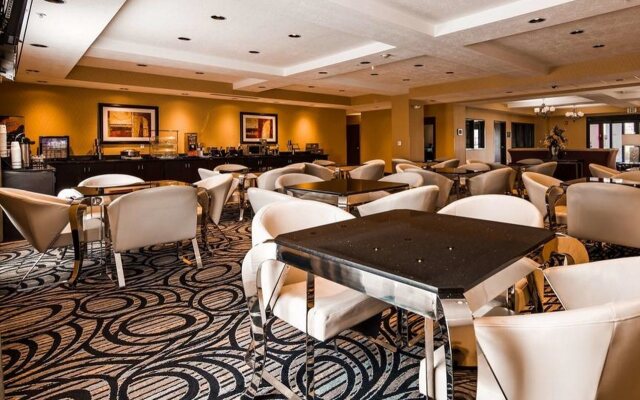 Best Western Plus Airport Inn & Suites