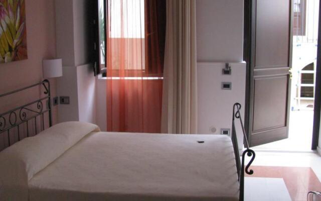 Hyblon Hotel