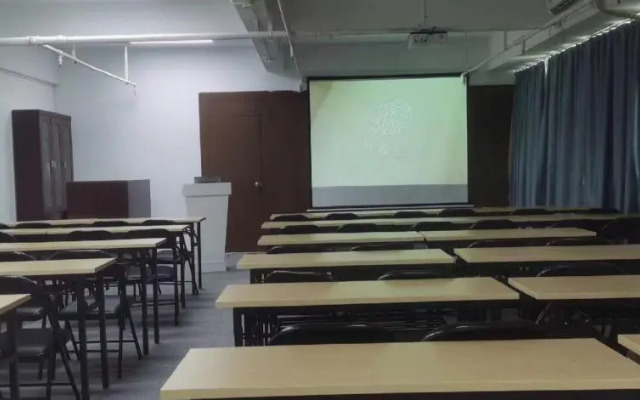 Home Inn (Xiamen Railway Station East Hubin Road)