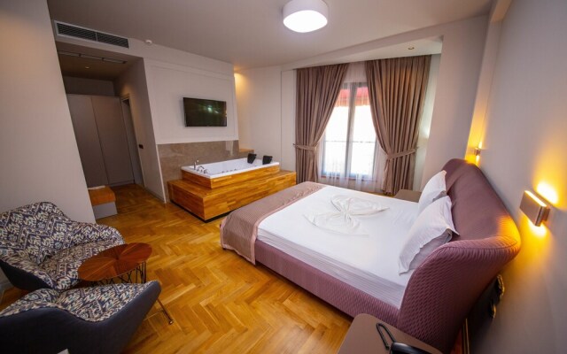 City Center Hotel