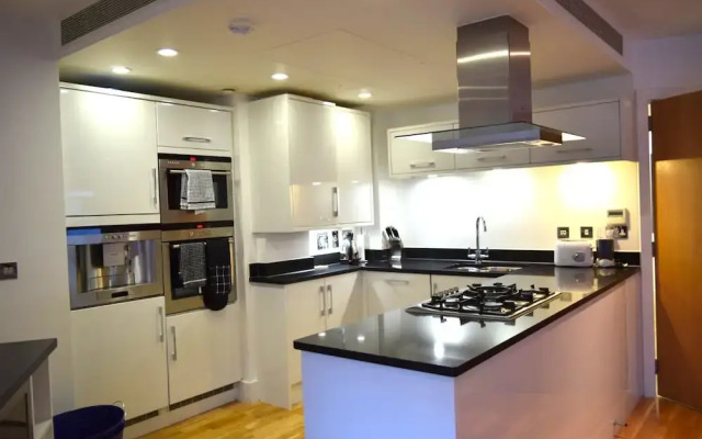 Elegant 3 Bedrooms Apartment in Pimlico Townhouse