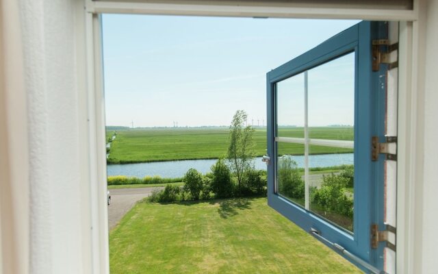 Boutique Villa With Sauna in Stavoren