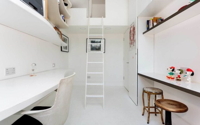 Queen's Gardens Delight