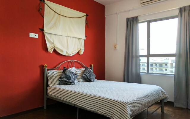 Themed Apartments @ Straits View Villas