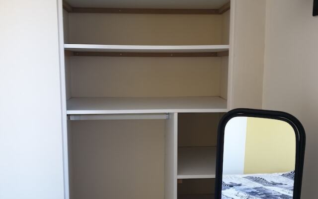 Chambre avec cuisine équipée sur demande