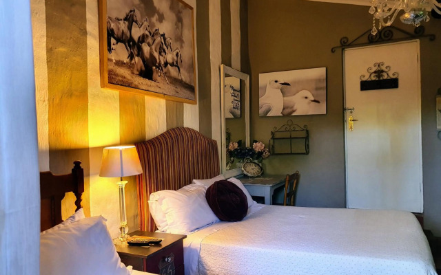 Waterhouse Guest Lodges 295 Indus Street