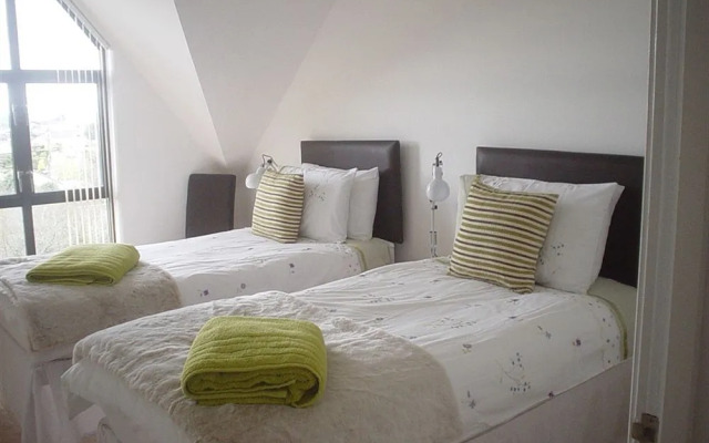 Kernow Homes - Travel accommodation